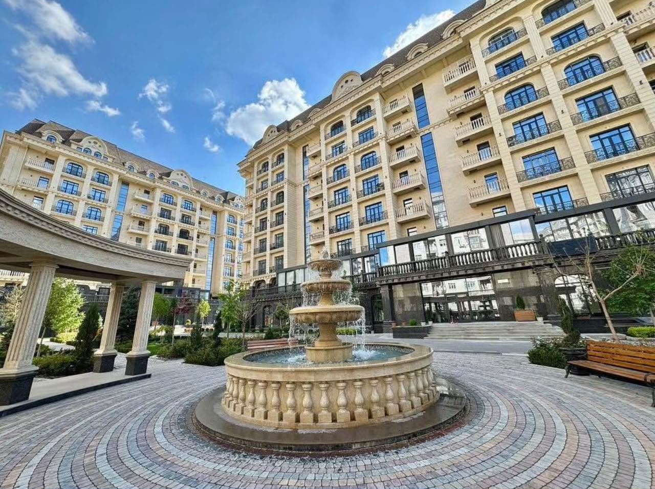 Элитка, 3 ком, 127 м2, этаж 7/8, ж/к Централ Парк (Central Park), Сост: Евроремонт - фото 1