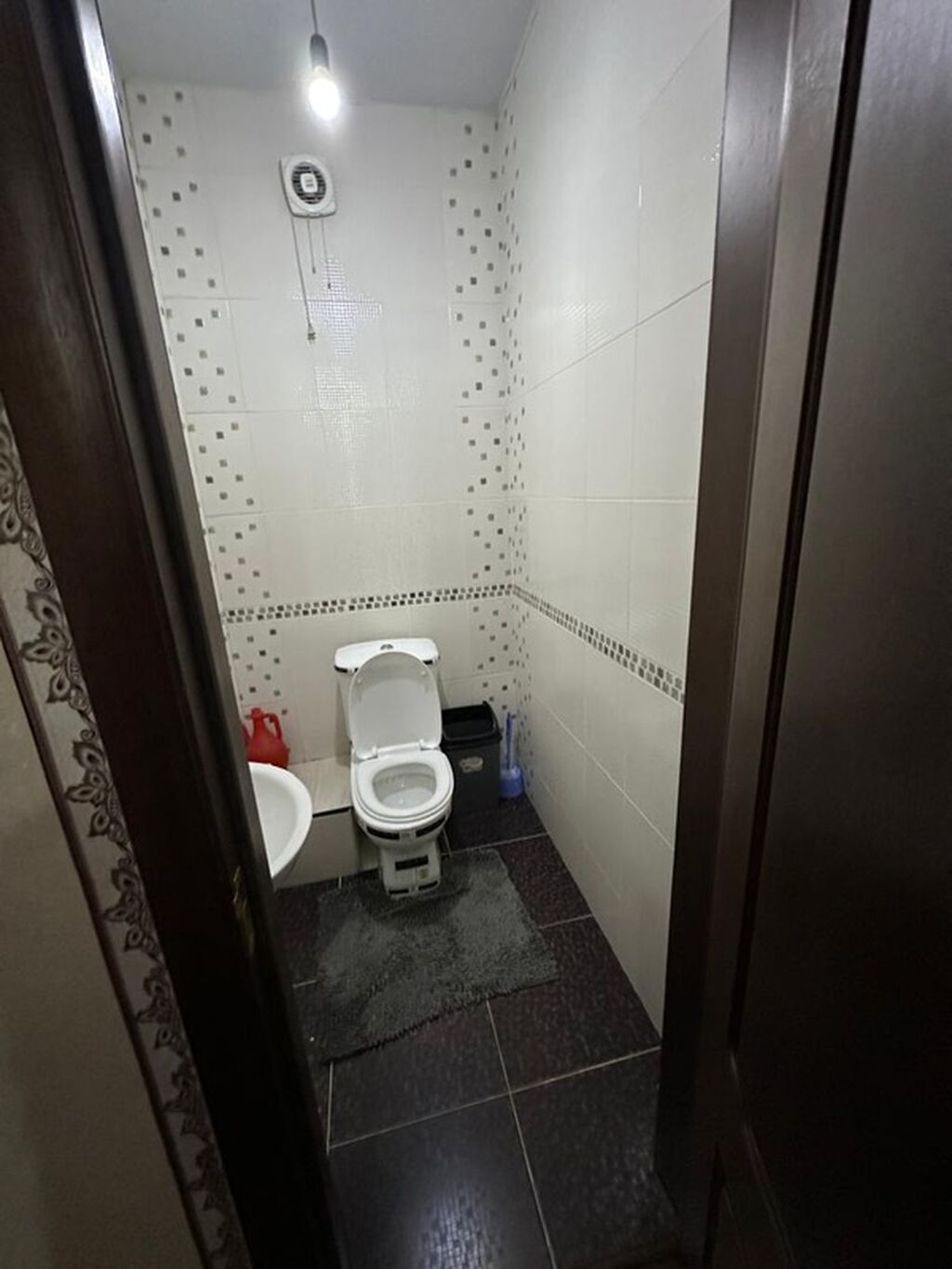 Элитка, 2 ком, 68 м2, этаж 3/9, ж/к ЖД ул. Ахунбаева, Сост: Среднее - фото 1
