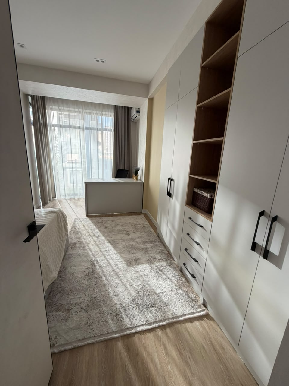 Элитка, 3 ком, 76 м2, этаж 2/14, ж/к Авангард Сити, Сост: Евроремонт - фото 2