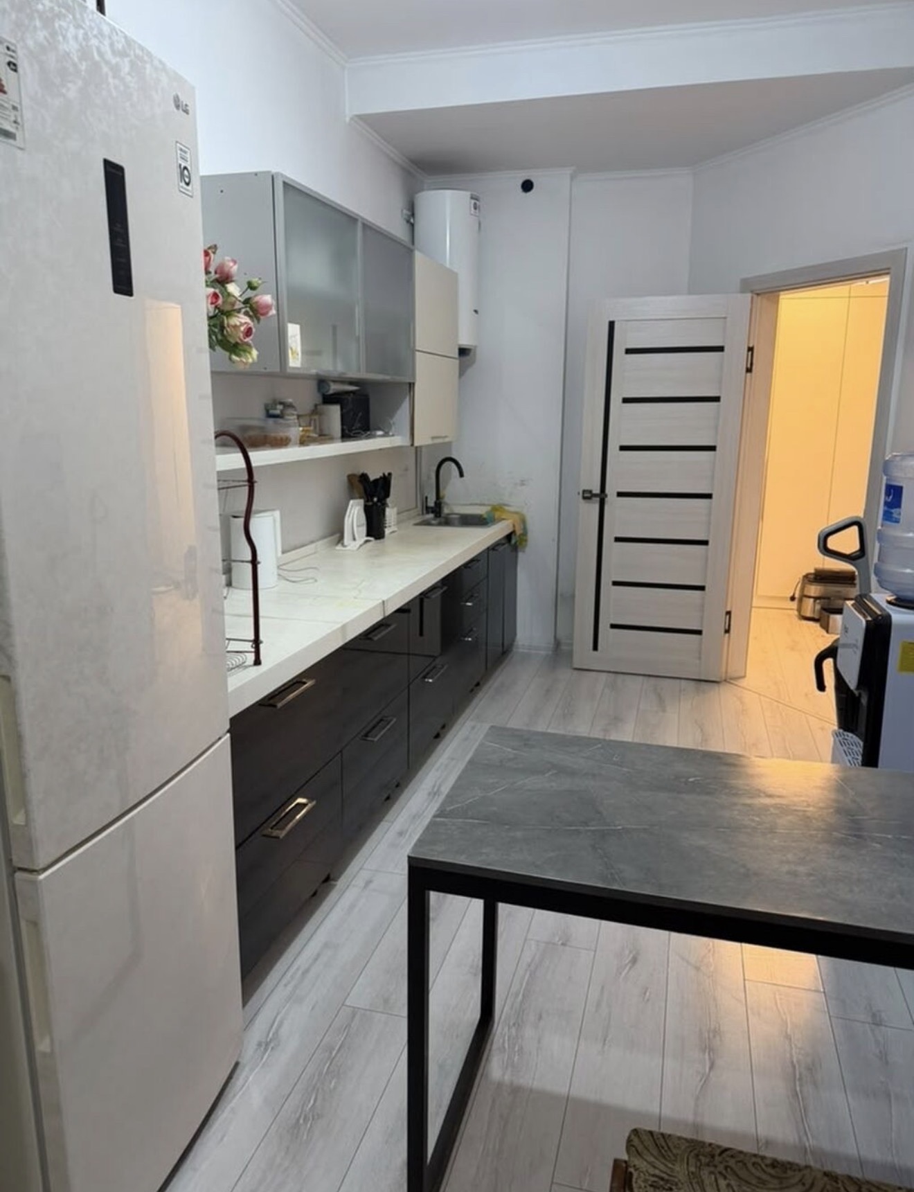 Элитка, 3 ком, 97 м2, этаж 9/10, Сост: Хорошее - фото 1