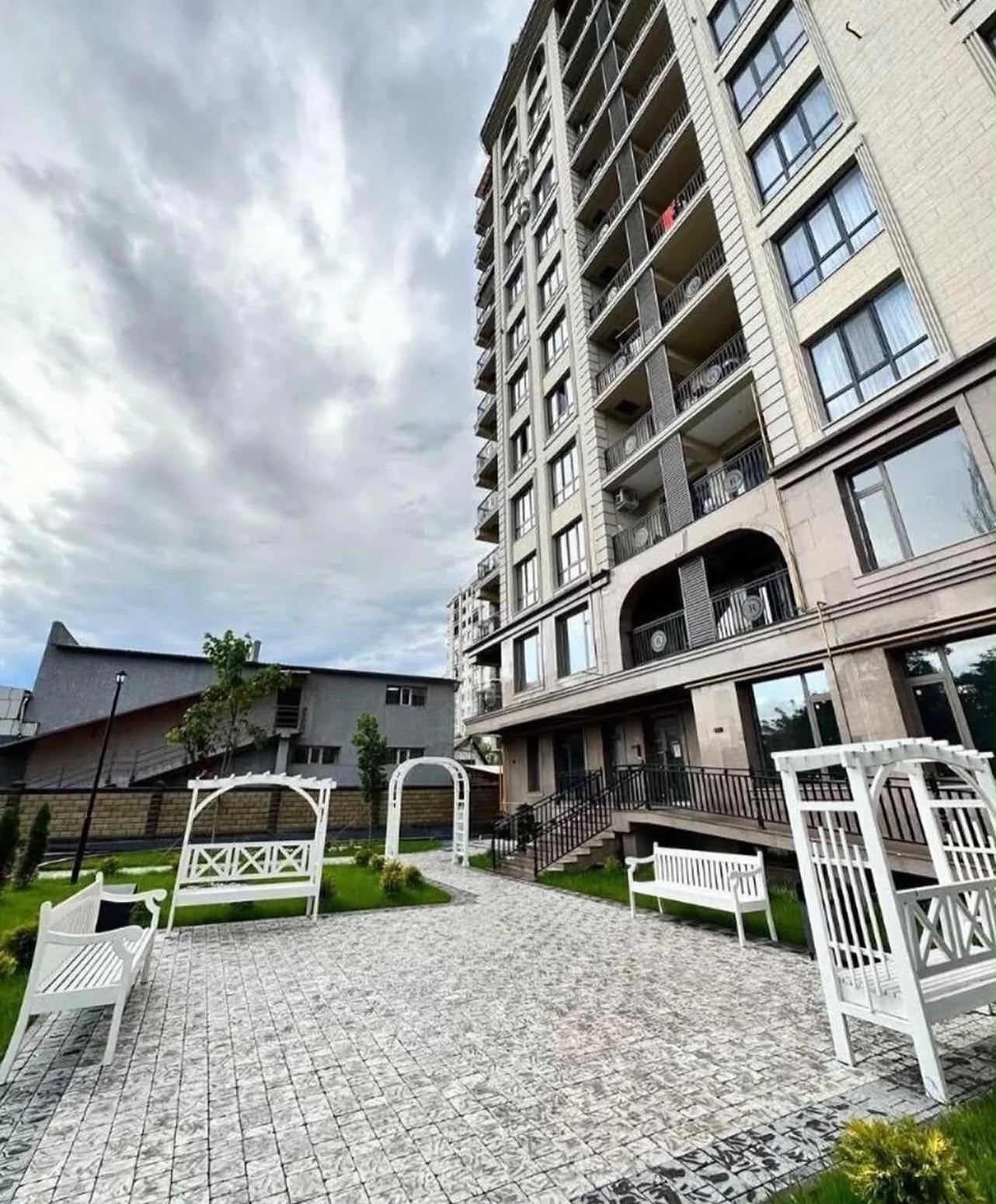 Элитка, 2 ком, 70 м2, этаж 3/12, Сост: Евроремонт - фото 13