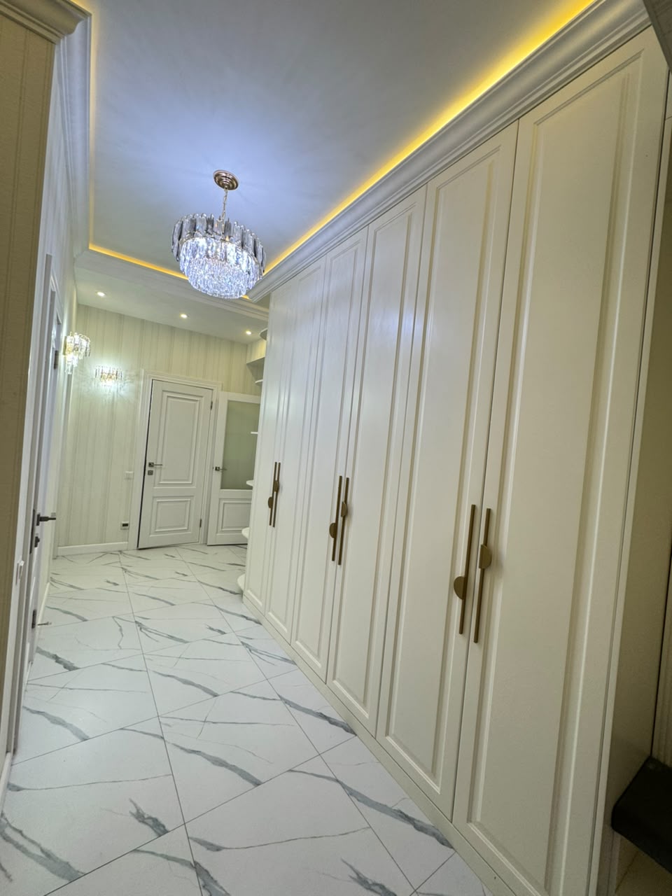 Элитка, 3 ком, 93 м2, этаж 3/12, ж/к Арт Сити (Art City), Сост: Евроремонт - фото 1