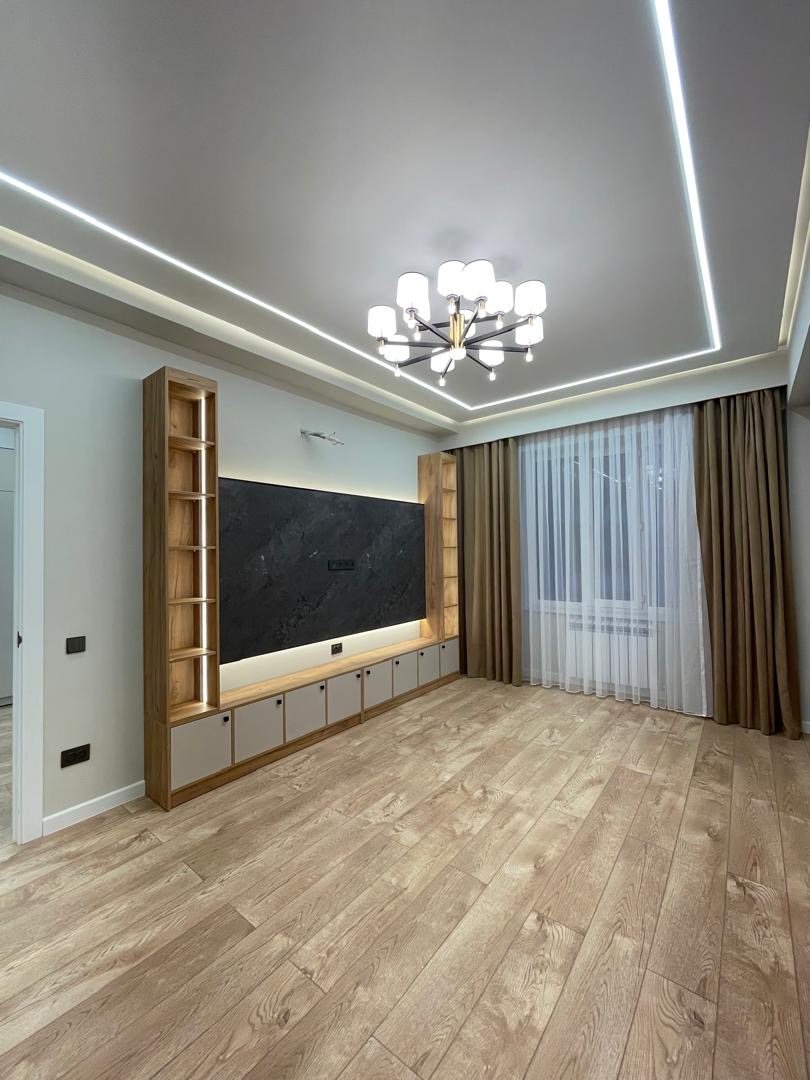 Элитка, 70.2 м2, этаж 8/12, ж/к Эмель, Сост: Евроремонт - фото 5