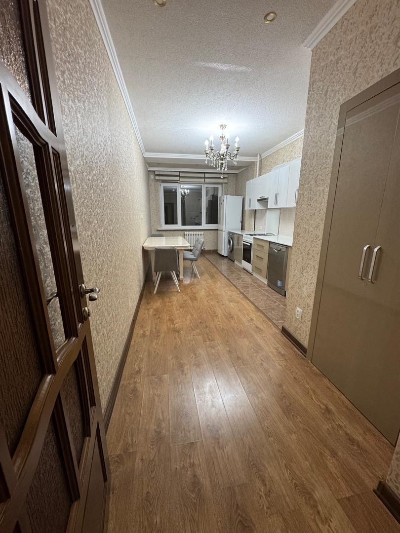 Элитка, 3 ком, 105 м2, этаж 5/12, ж/к 7 Небо, Сост: Евроремонт - фото 4