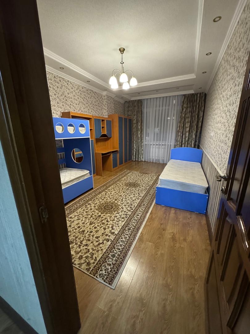 Элитка, 3 ком, 105 м2, этаж 5/12, ж/к 7 Небо, Сост: Евроремонт - фото 8