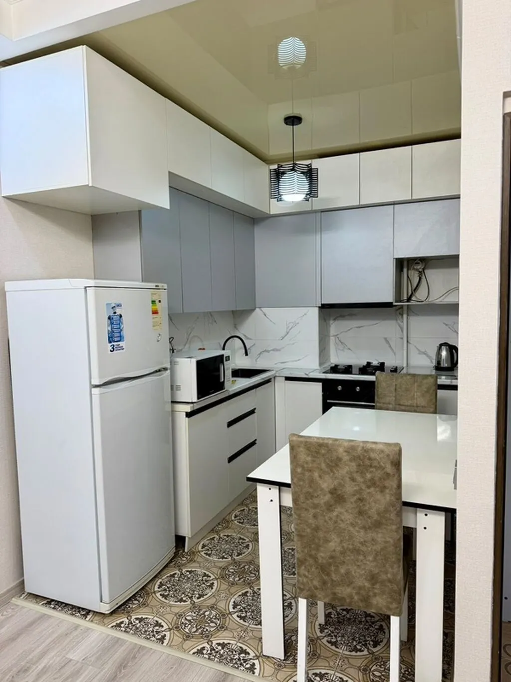 Элитка, 2 ком, 55 м2, этаж 4/10, ж/к Керемет Парк, Сост: Евроремонт - фото 1