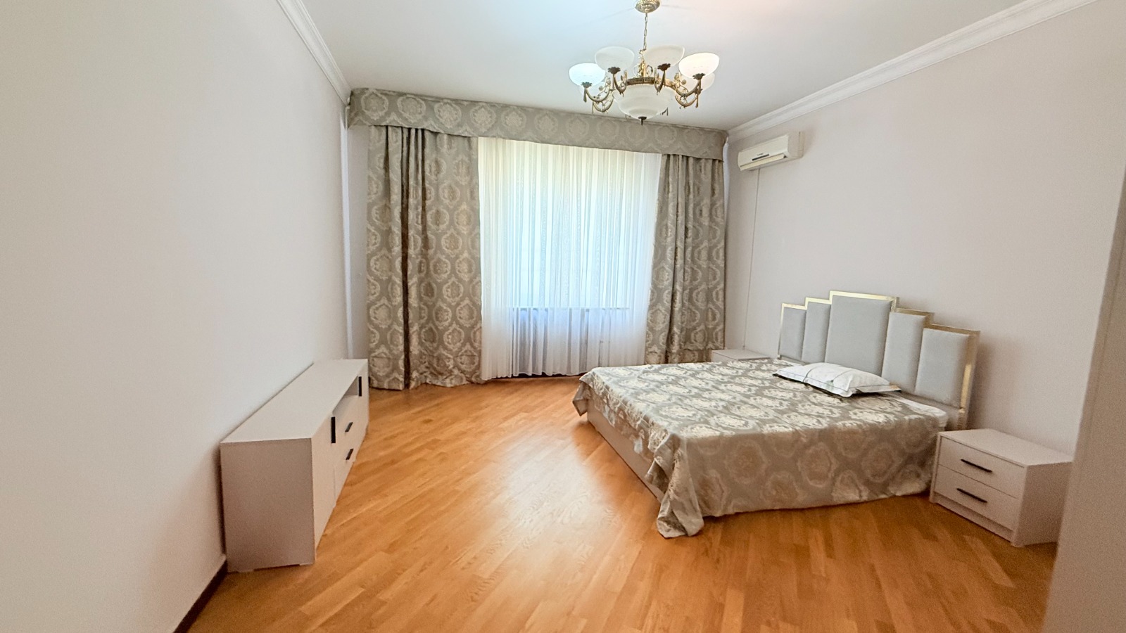Аренда, Индивидуальный проект, 4 ком, 210 м2, этаж 3/6, Сост: Евроремонт - фото 4