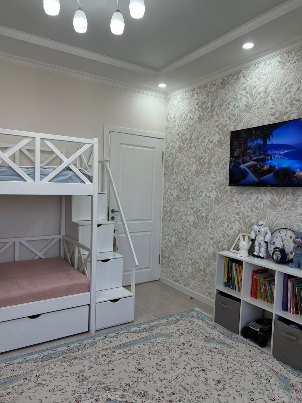 Элитка, 2 ком, 70 м2, этаж 8/9, ж/к ЖК Сары-Челек, Сост: Евроремонт - фото 1