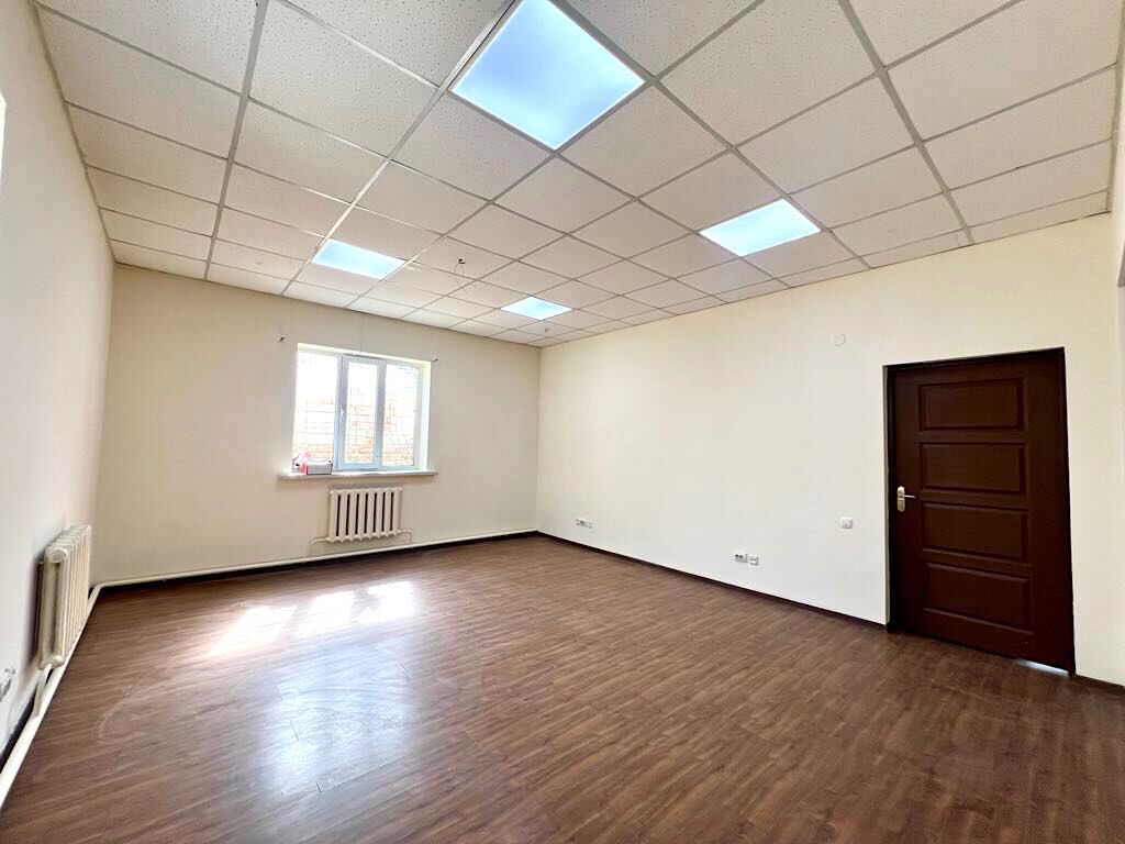 Офис, Коммерческая, 125 м2, этаж 2/3, Сост: Хорошее - фото 2