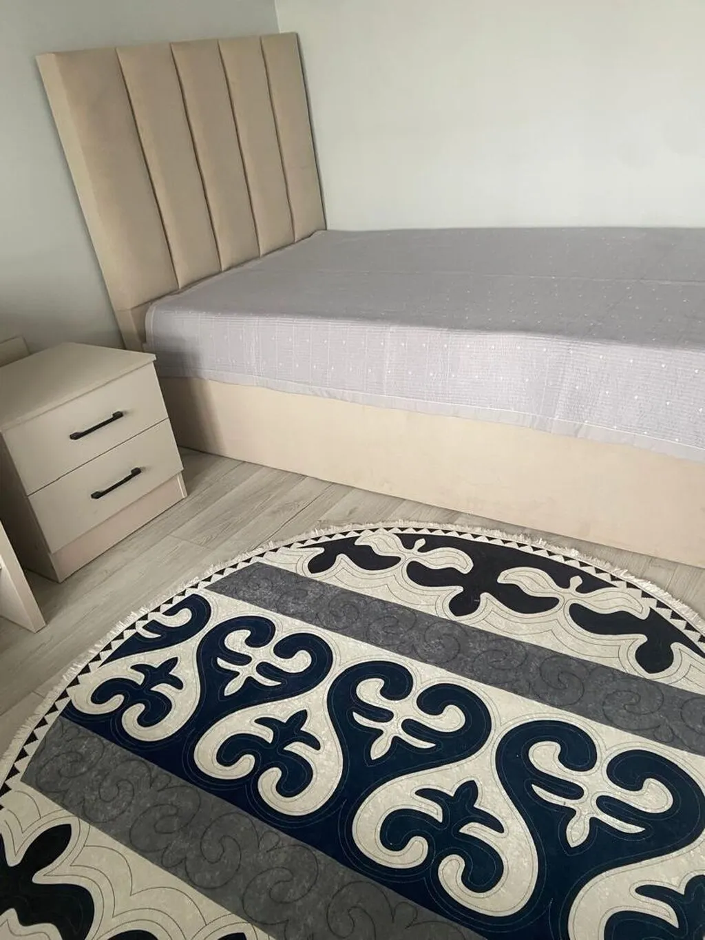 Элитка, 2 ком, 70 м2, этаж 2/14, ж/к ЖК Флоренция, Сост: Евроремонт - фото 1