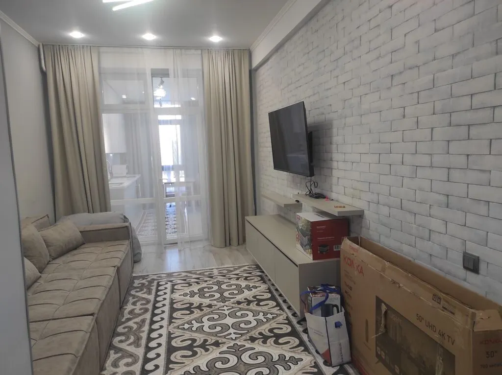 Элитка, 2 ком, 70 м2, этаж 2/14, ж/к ЖК Флоренция, Сост: Евроремонт - фото 8