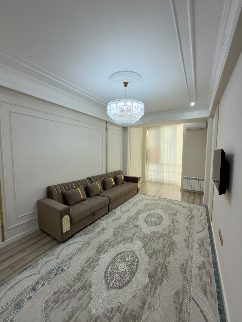 Элитка, 2 ком, 82 м2, этаж 11/15, ж/к Испанский дом, Сост: Евроремонт - фото 1