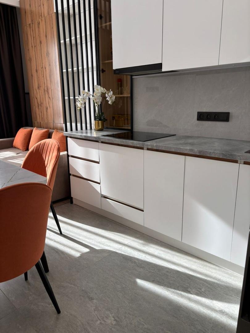 Продажа, Элитка, 2 ком, 54.5 м2, этаж 13/13, ж/к Роял(Royal), Сост: Евроремонт - фото 4