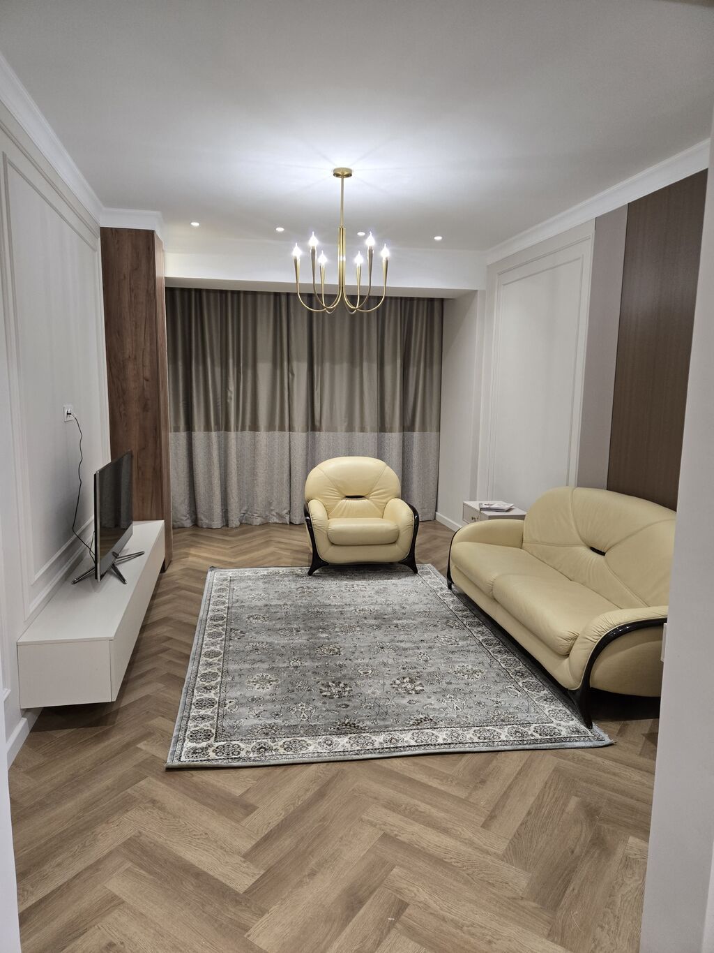 Элитка, 2 ком, 74 м2, этаж 7/14, ж/к Аристократ, Сост: Евроремонт - фото 7
