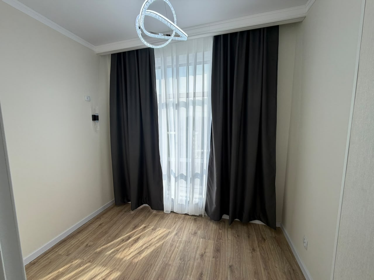 Элитка, 3 ком, 83 м2, этаж 13/16, ж/к Aalam City, Сост: Евроремонт - фото 15