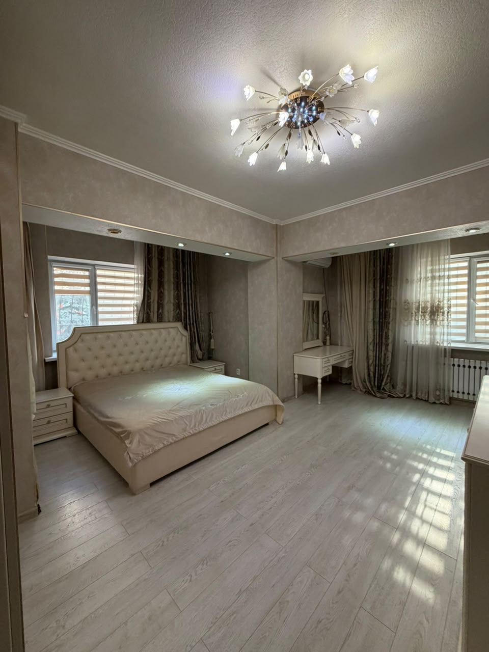 Элитка, 4 ком, 150 м2, этаж 1/5, Сост: Хорошее - фото 1