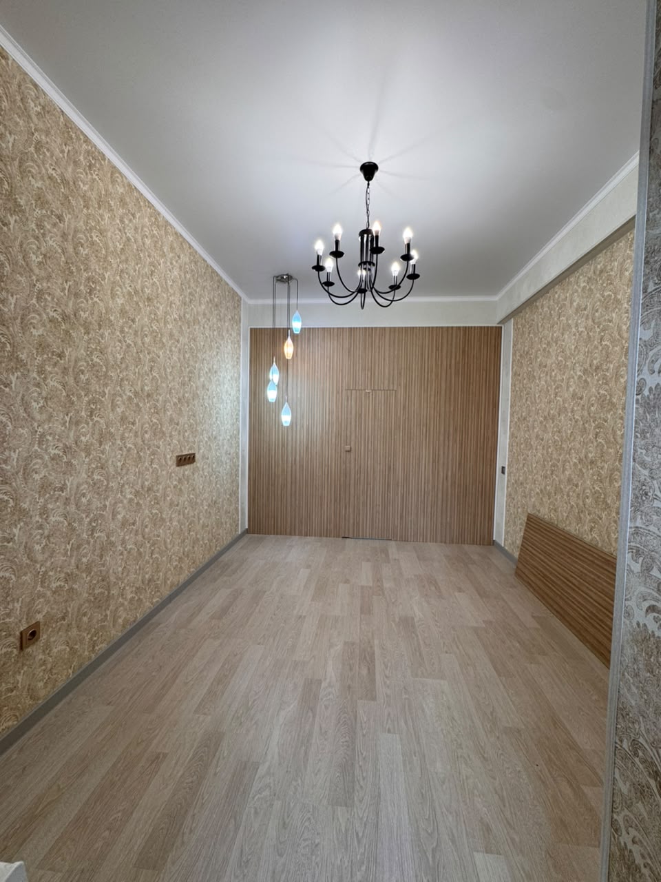 Элитка, 1 ком, 41 м2, этаж 8/13, ж/к ЖК Политех, Сост: Евроремонт - фото 1