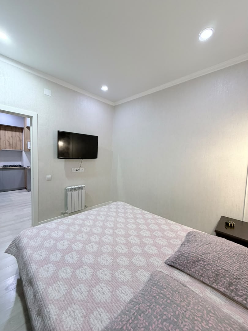 Элитка, 3 ком, 79 м2, этаж 8/16, ж/к Elite Residence(Ток/Исанова), Сост: Евроремонт - фото 2