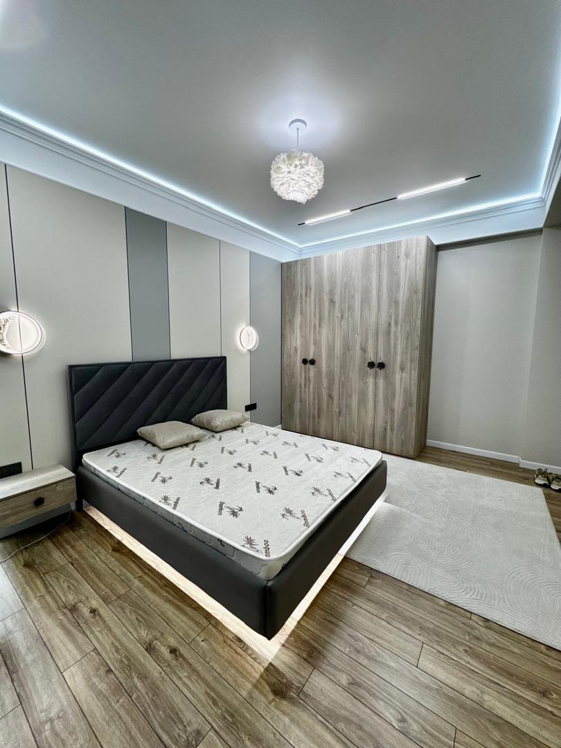 Элитка, 2 ком, 65 м2, этаж 12/13, ж/к Роял(Royal), Сост: Евроремонт - фото 2