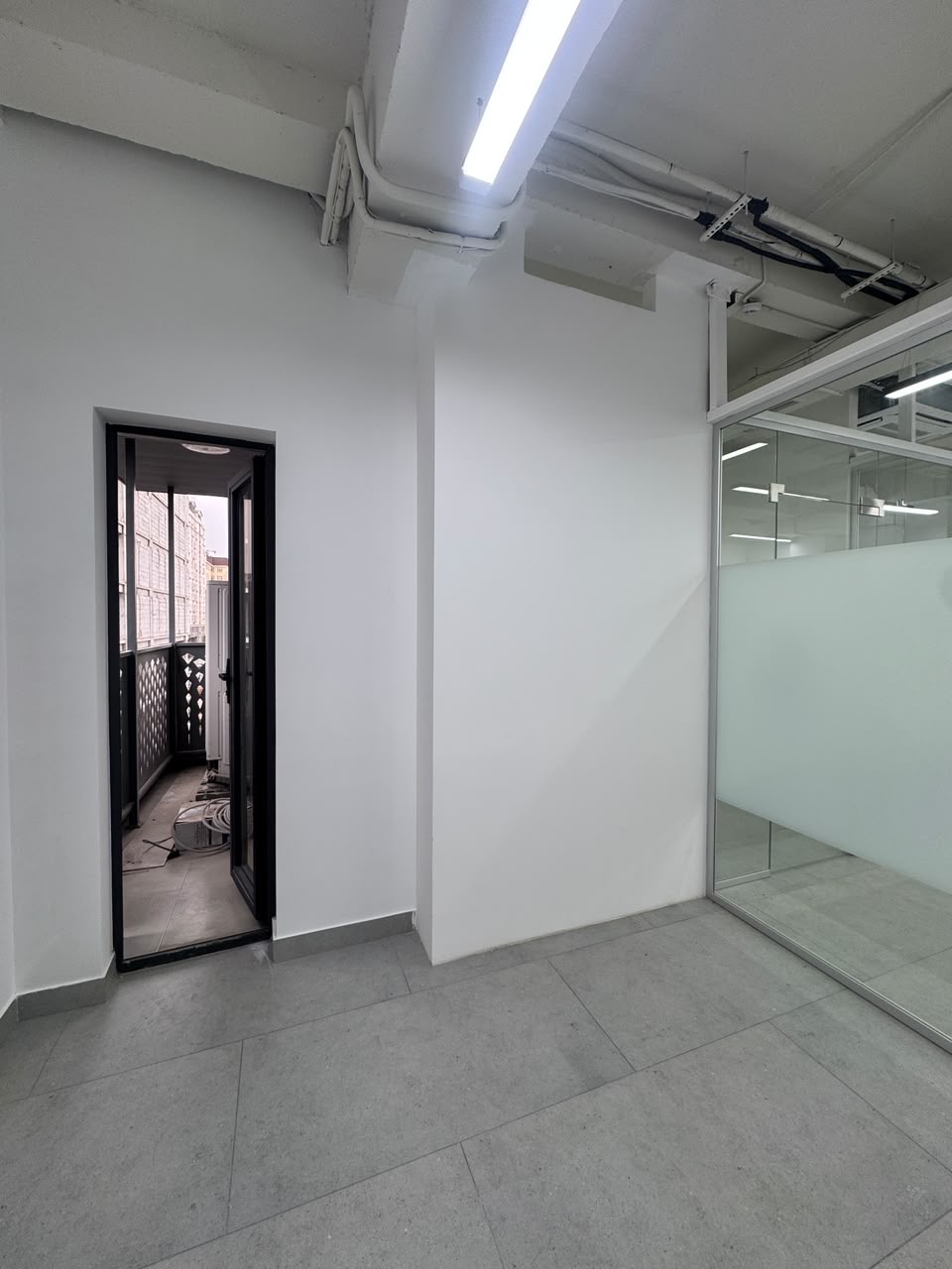 Офис, Коммерческая, 110 м2, этаж 4/12, Сост: Евроремонт - фото 8