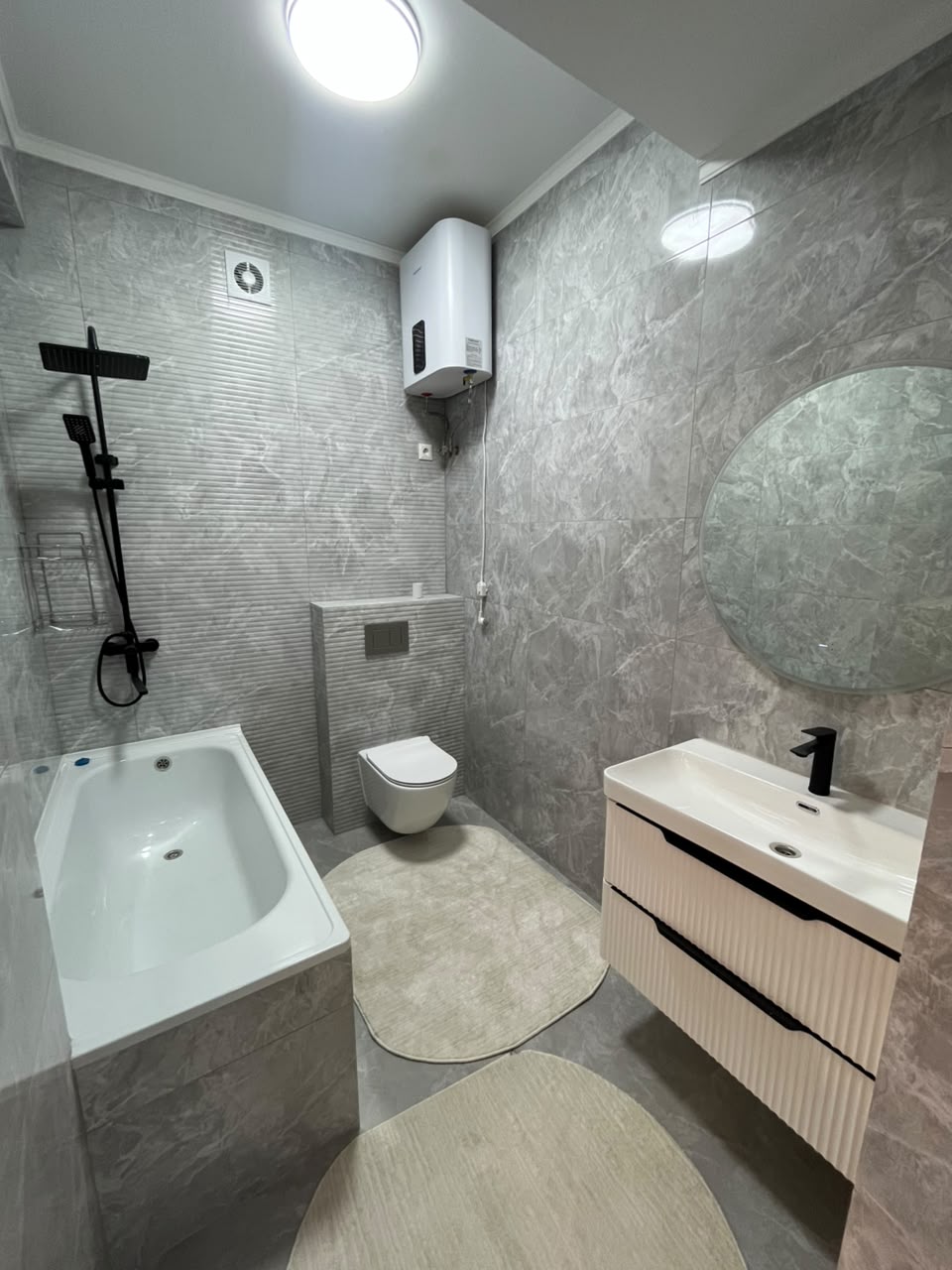 Элитка, 52 м2, этаж 5/12, ж/к Кап Строй Сити (Capstroy City), Сост: Евроремонт - фото 1