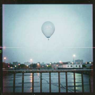 Обложка трека RomZ and DmWhite touch the sky