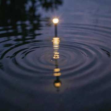 Обложка трека Drowning in Your Reflection