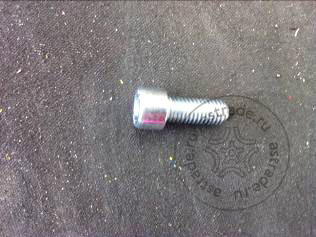 Screw M8x20