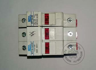 Fuse RT18-32/3P (with 10A core) (with 380V three-phase control box)