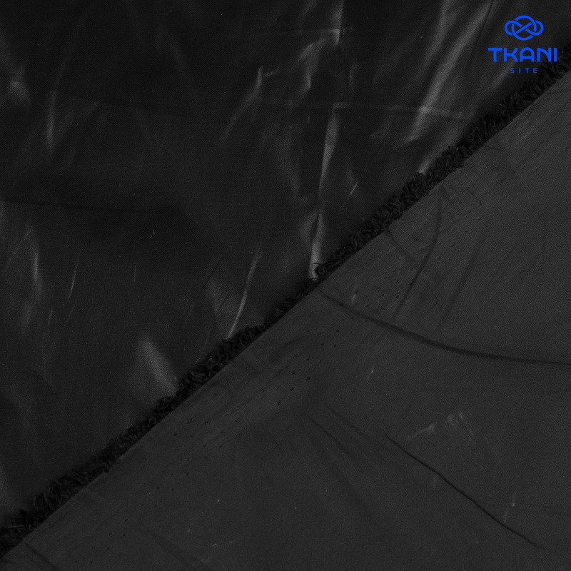 1679. Курточная. Непромокаемая. Черный.