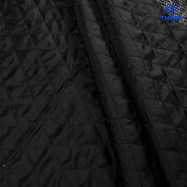 1706. Подкладочная стежка на ватине. Черный.