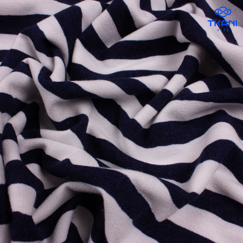 2538. Трикотажное полотно. Принт