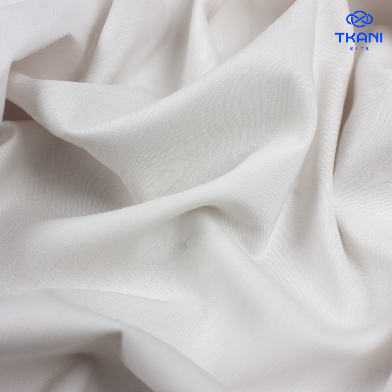 2562. Батист. Молочный