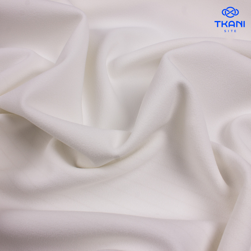 2646. Трикотажное полотно. Скуба. Молочный. Уценка!!!