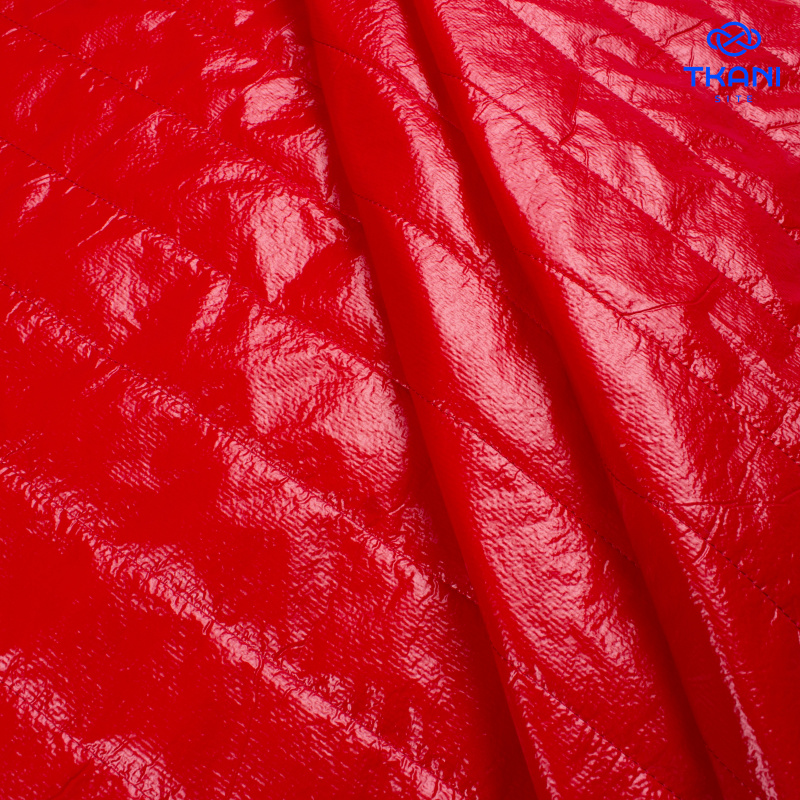 3110. Курточная стежка на синтепоне. Красный