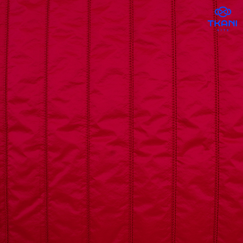 1974. Курточная стежка на синтепоне. Красный.