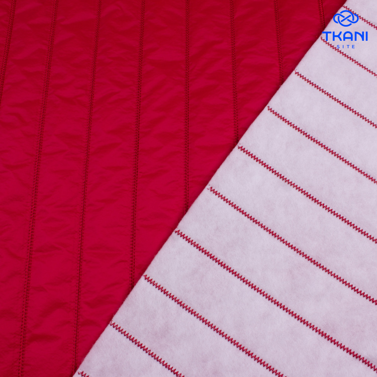 1974. Курточная стежка на синтепоне. Красный. - фото 2