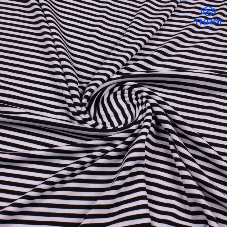 5023. Кулирная гладь. В полоску.