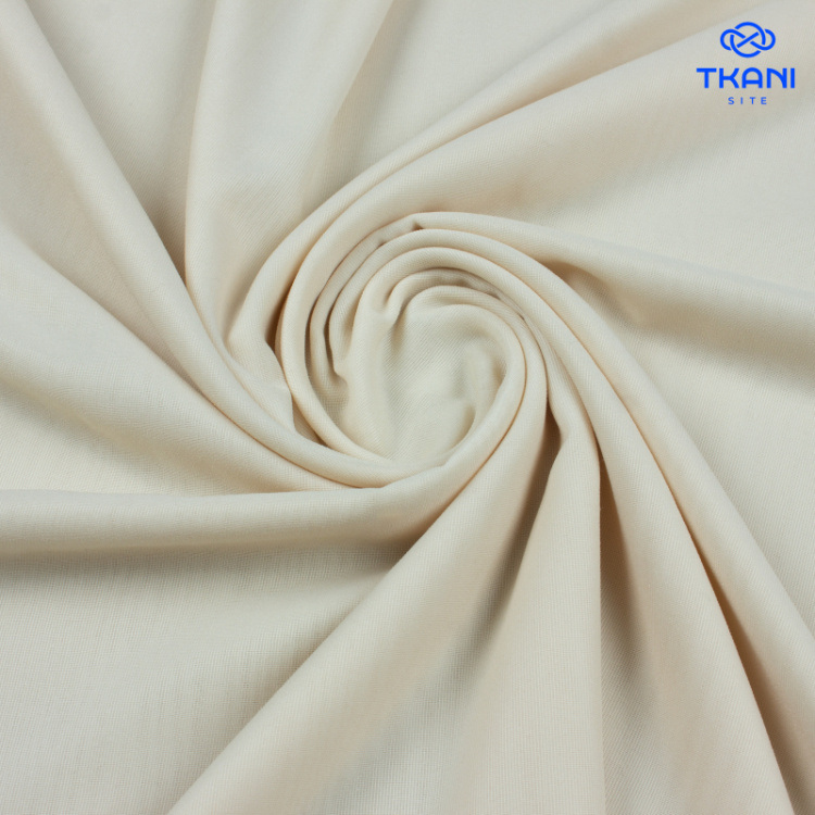 3351. Дублерин клеевой. Тонкий. Молочный