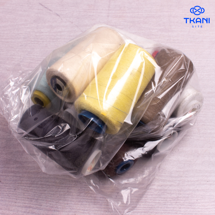 3606. Ниточный Кот. Набор ниток для оверлока. Все наборы разные. Уценка!!! - фото 2