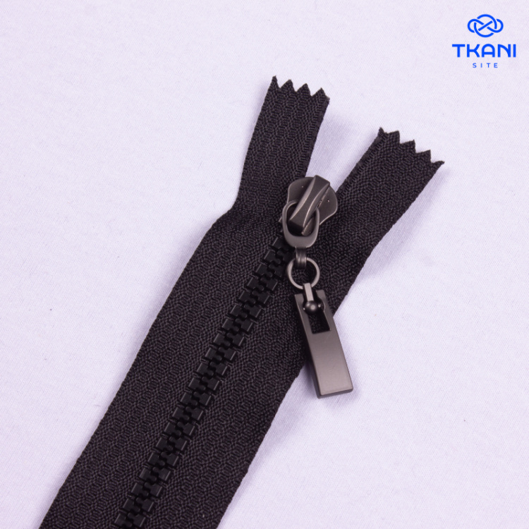 3638. Молния. 16см. Черный. (Цена за 1шт)