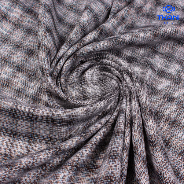 3749. Костюмная поливискоза. В клетку