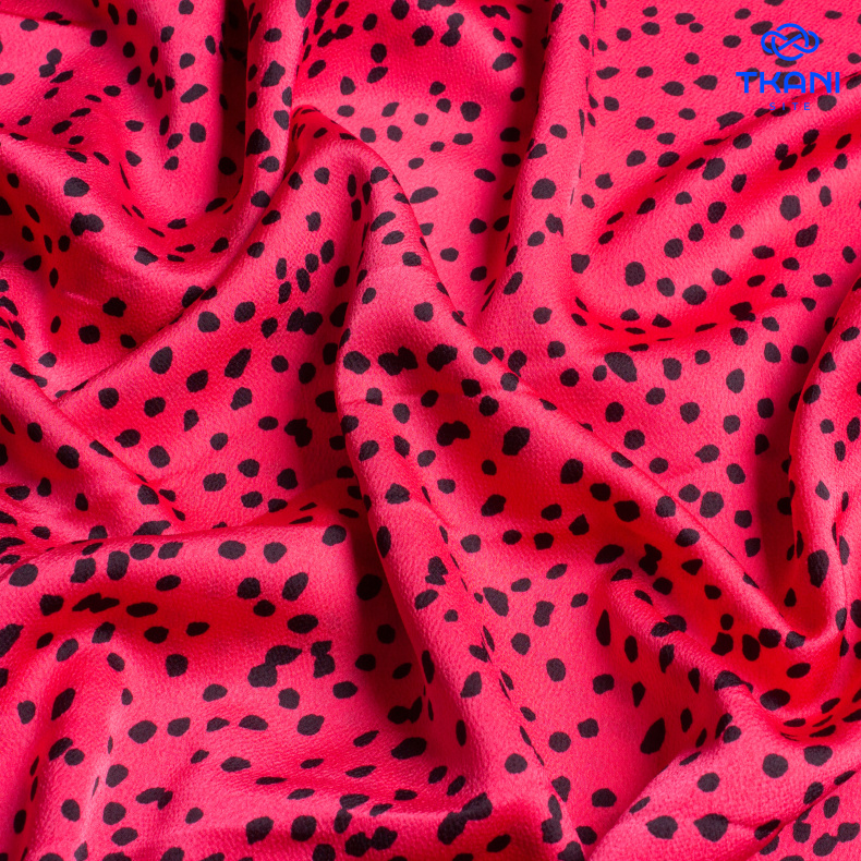 4038. Искусственный фактурный шёлк. Jacobs. Принт от Tkani.site