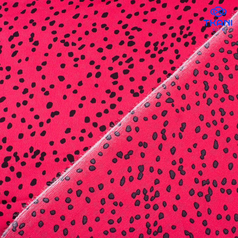 4038. Искусственный фактурный шёлк. Jacobs. Принт от Tkani.site