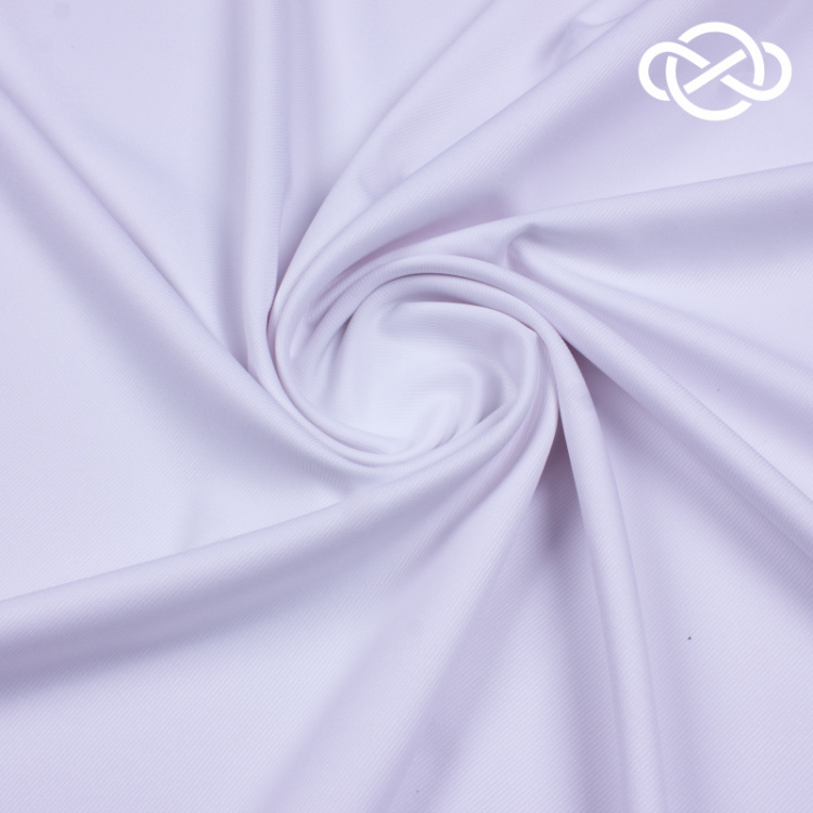 7420. Плательная. Диагональ. Белый