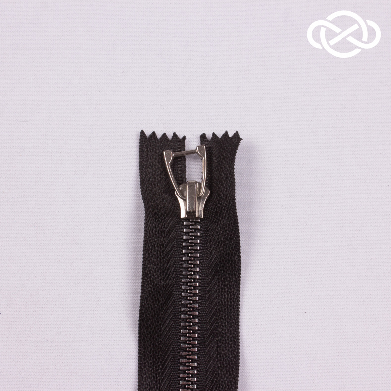 4989. Молния. 16см. Цена за 1шт от Tkani.site