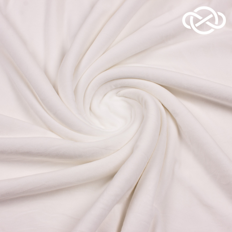 7670. Велюр. Суперсофт. Молочный.