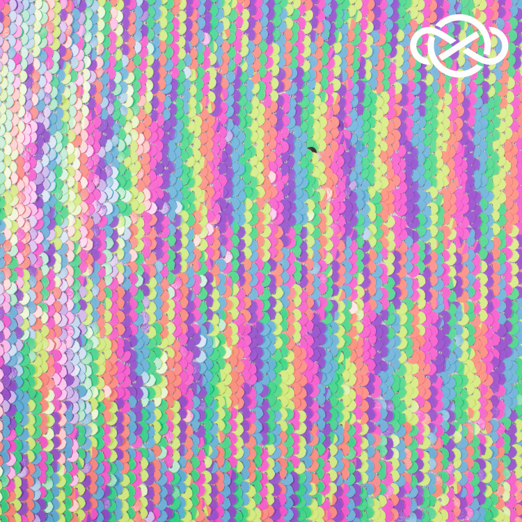 7685. Разноцветные пайетки на атласе. - фото 1