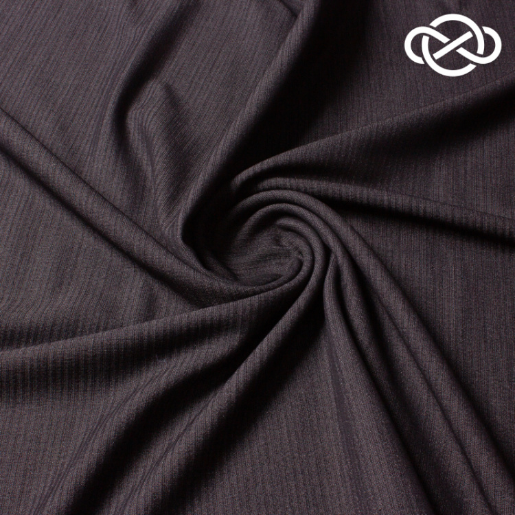 10370. Костюмная поливискоза. В полоску