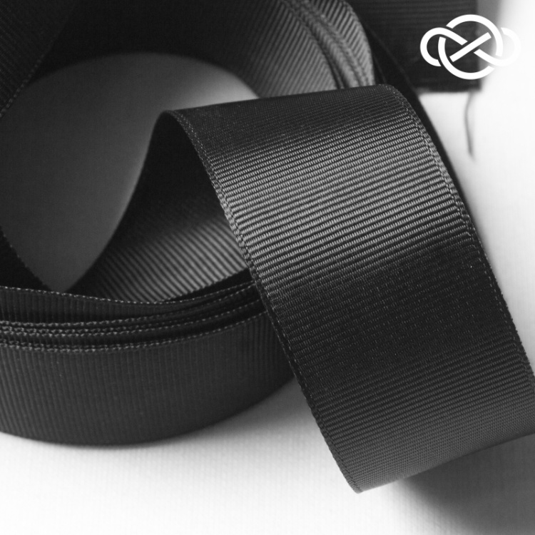 10589. Репсовая лента серая. Ширина 3см, длина 10 метр